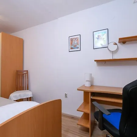 Sandra Apartment *