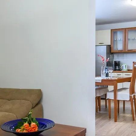 Sandra Apartment *